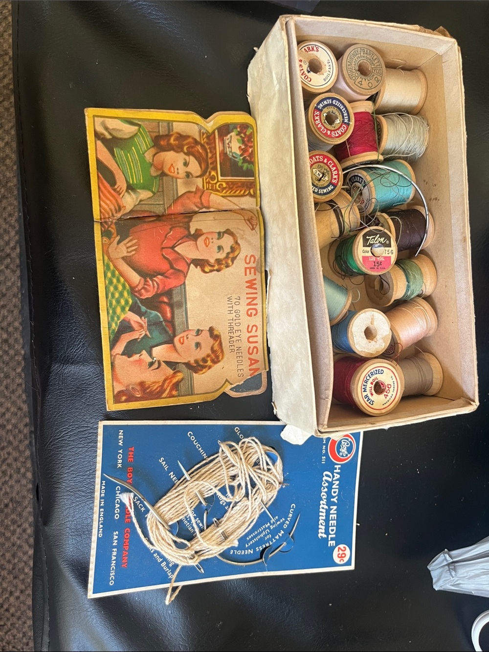 Vintage Sewing Thread and Needle Kit - Multicolor